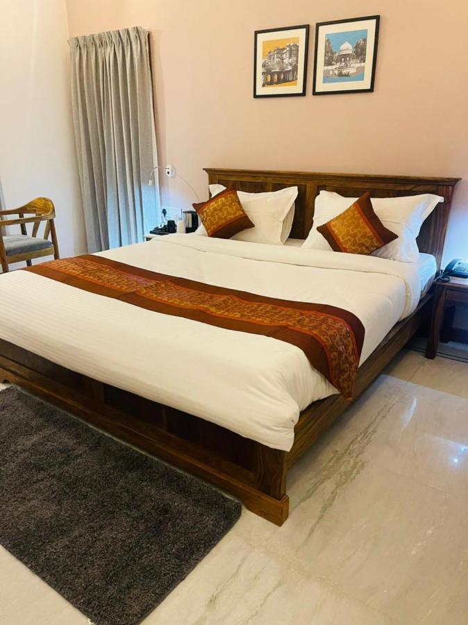 Dheergarh Palace Udaipur Eksteriør bilde