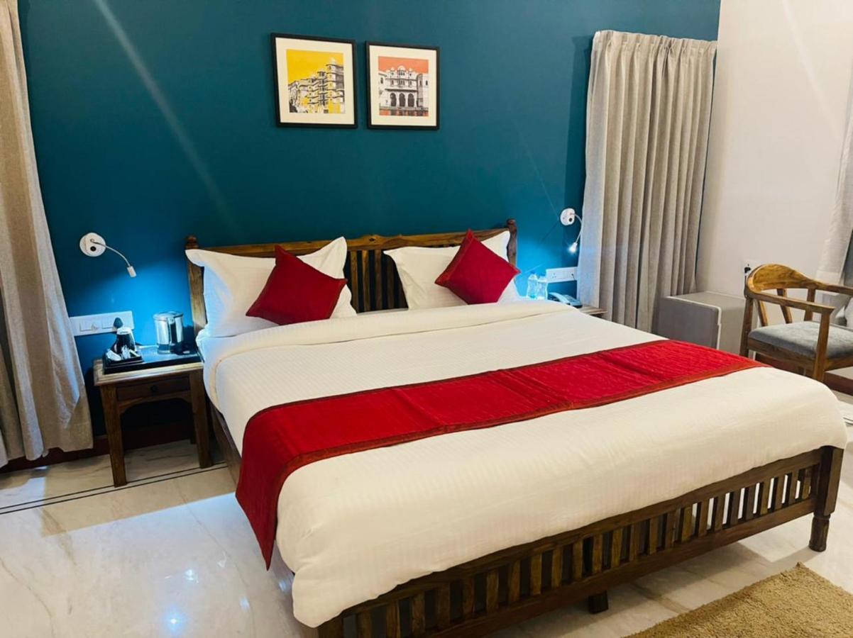 Dheergarh Palace Udaipur Eksteriør bilde