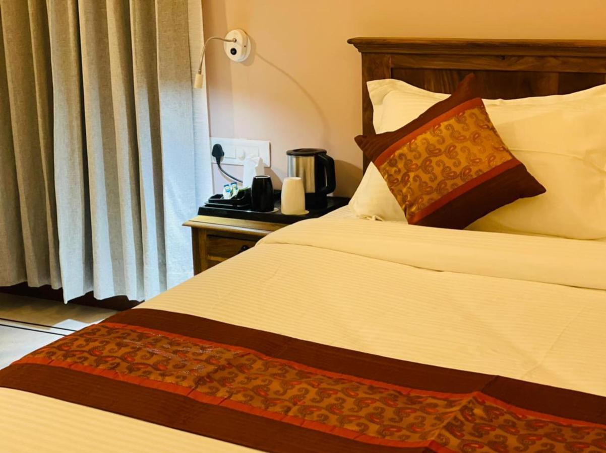 Dheergarh Palace Udaipur Eksteriør bilde